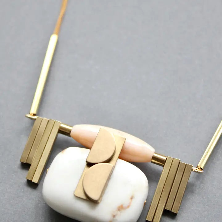 Artdeco Pink and White Pendant Necklace