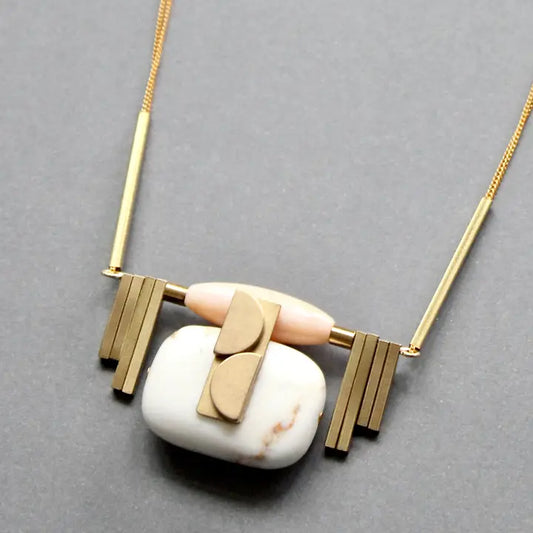 Artdeco Pink and White Pendant Necklace